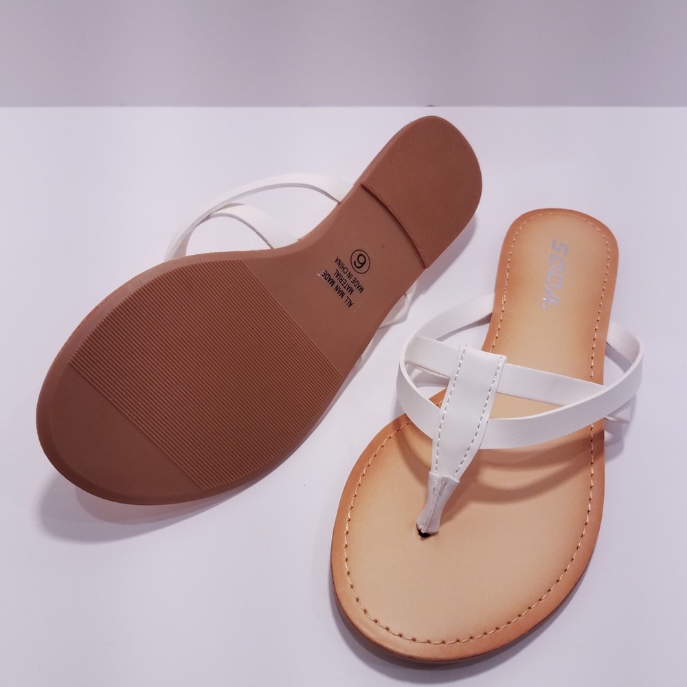 NEW Soda brand flip flops / sandals